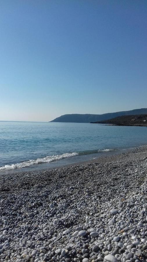 Iliolithos Rooms Kardamyli Exterior photo